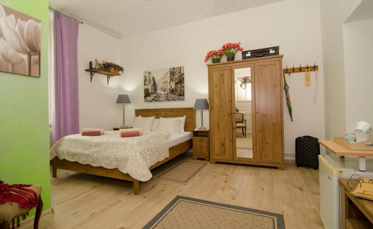 Trubarjev Art Boutique Hotel Ласко Экстерьер фото