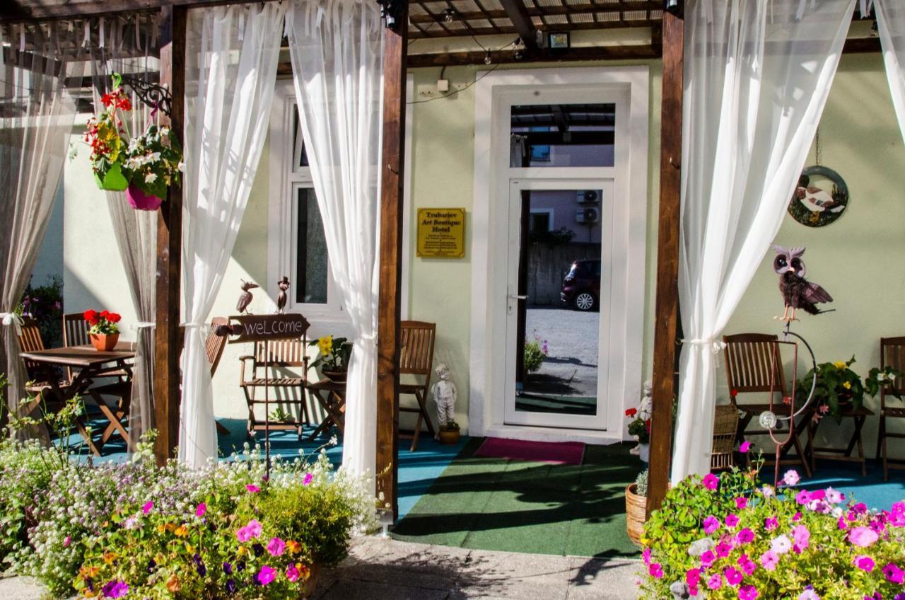Trubarjev Art Boutique Hotel Ласко Экстерьер фото