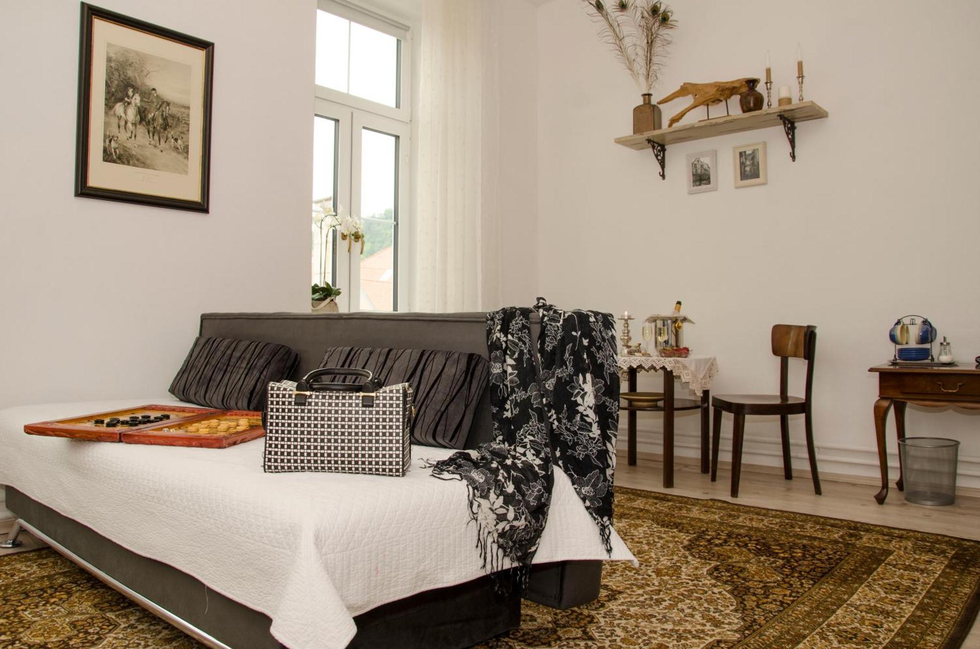Trubarjev Art Boutique Hotel Ласко Номер фото