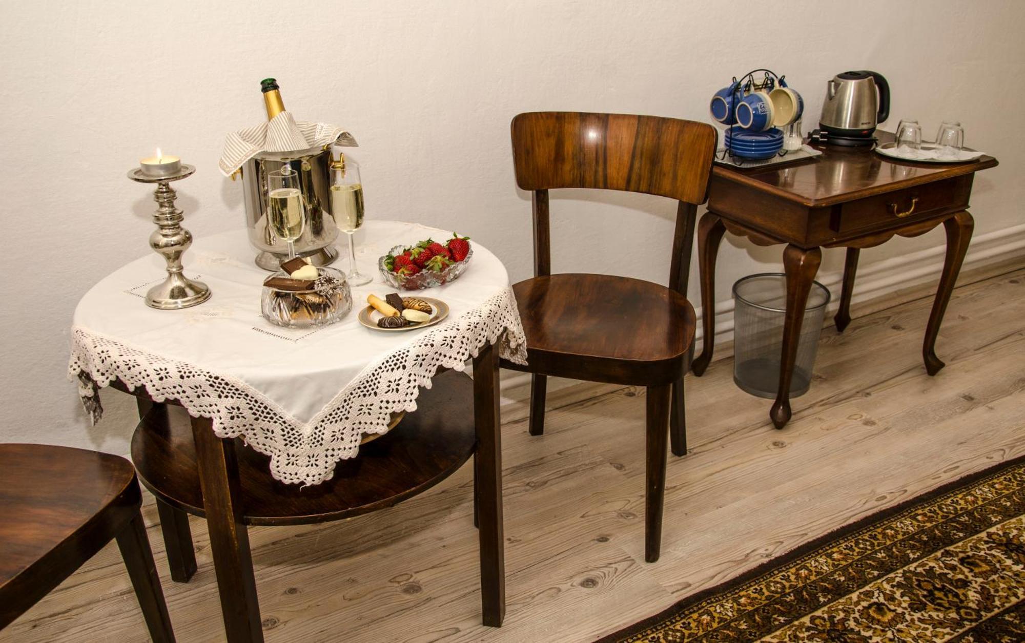 Trubarjev Art Boutique Hotel Ласко Номер фото